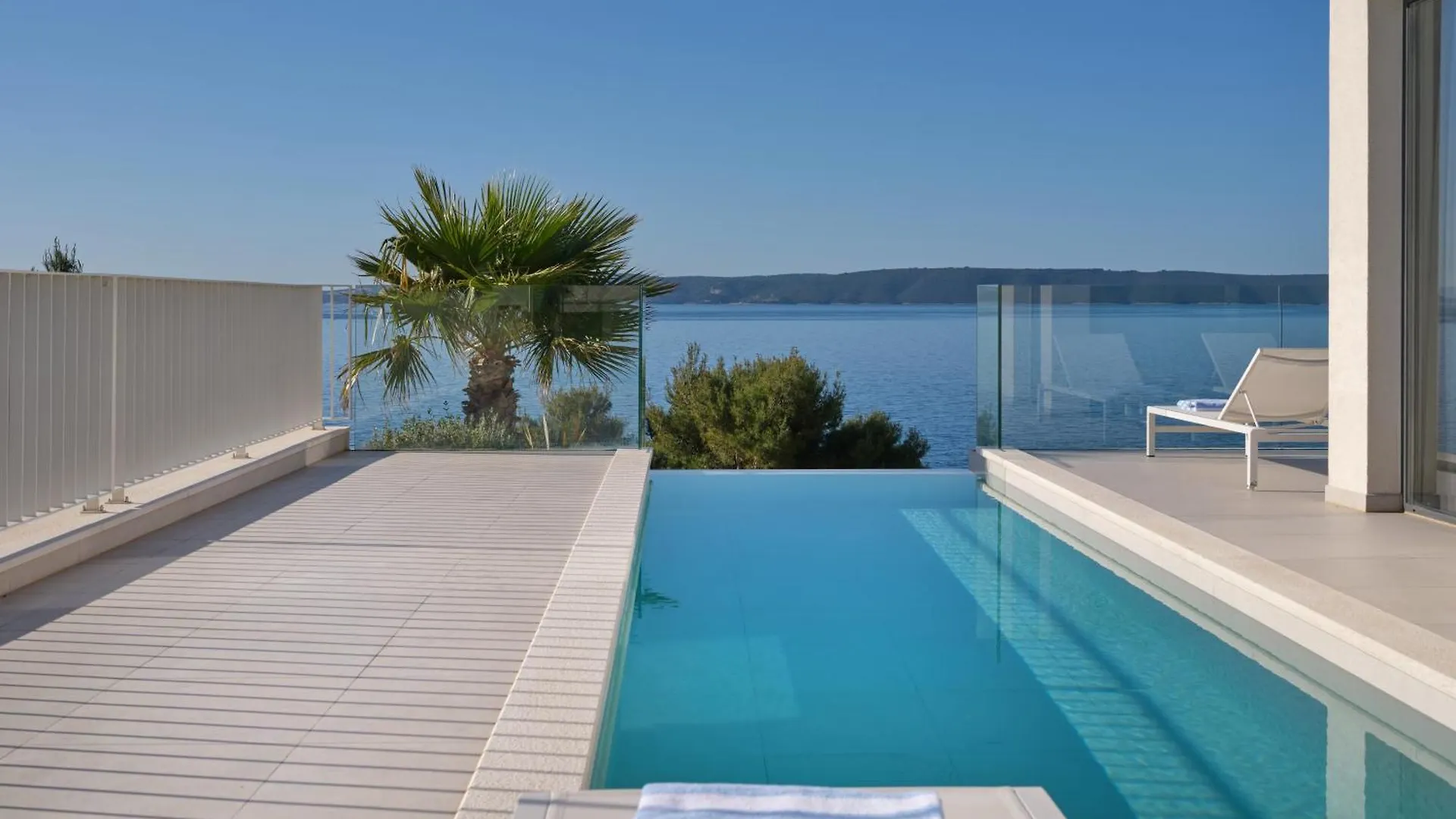 Villa A'More - Seafront Retreat Trogir