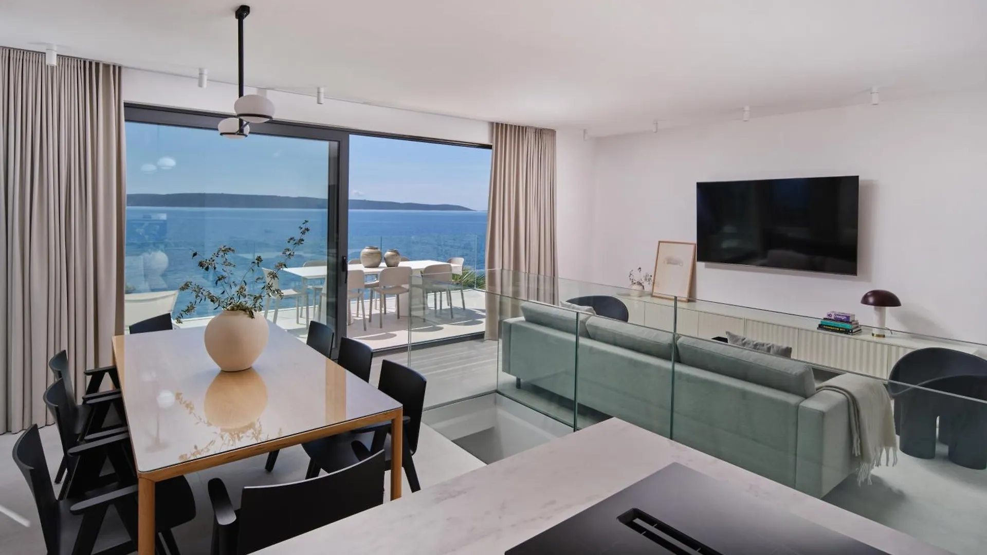 Villa A'More - Seafront Retreat Trogir 0*,