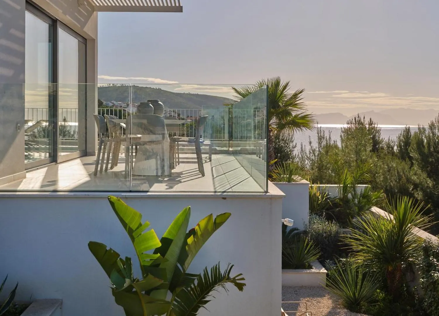 Villa A'More - Seafront Retreat Trogir Kroatien