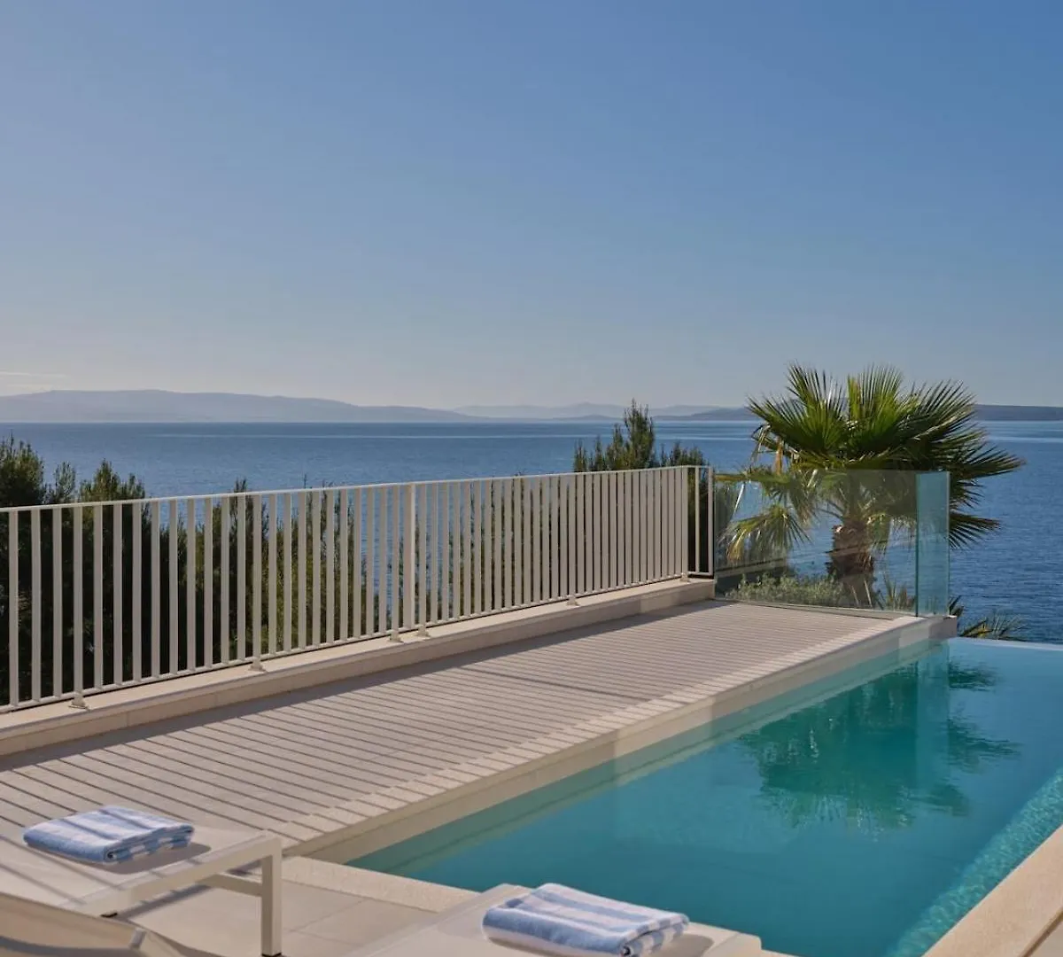 Villa A'More - Seafront Retreat Trogir