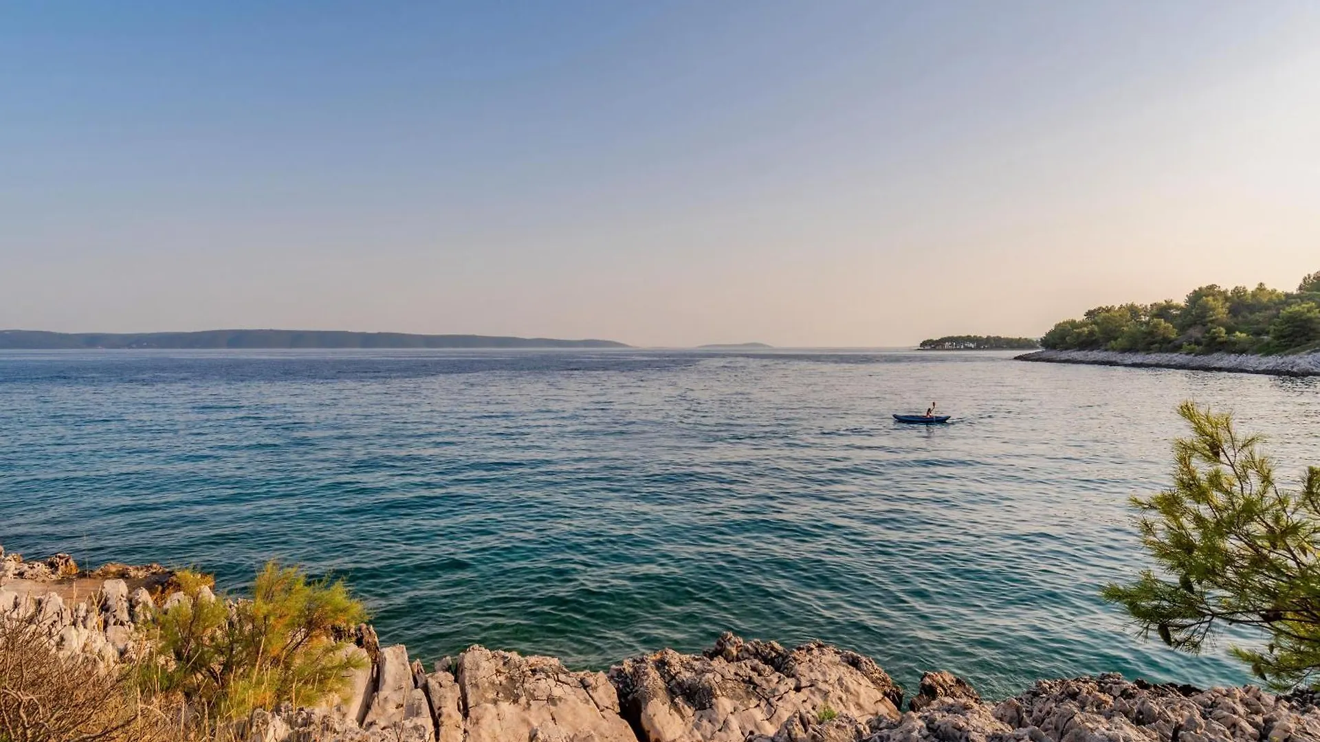 Villa A'More - Seafront Retreat Trogir Kroatië